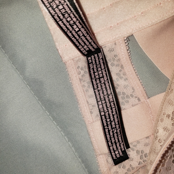 Victoria Secrets Very Sexy Push Up Bra 36-DD NWT - Picture 4 of 5